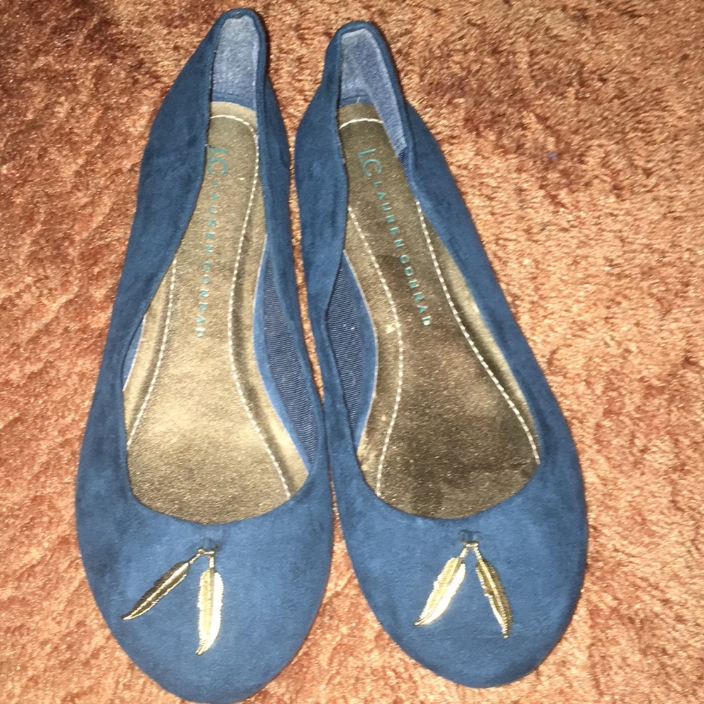 Size 8 Lauren Conrad Teal Flats w/ Feather Detail